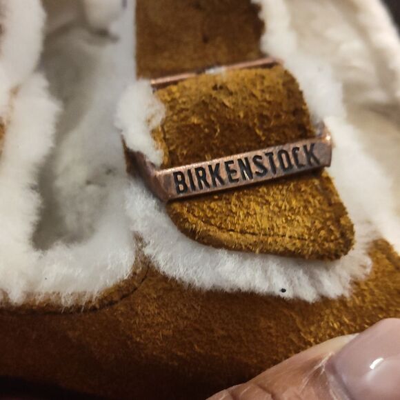 Birkenstock Arizona Shearling Slide Sandals (inside fur big toe, small spot left - Picture 7 of 10